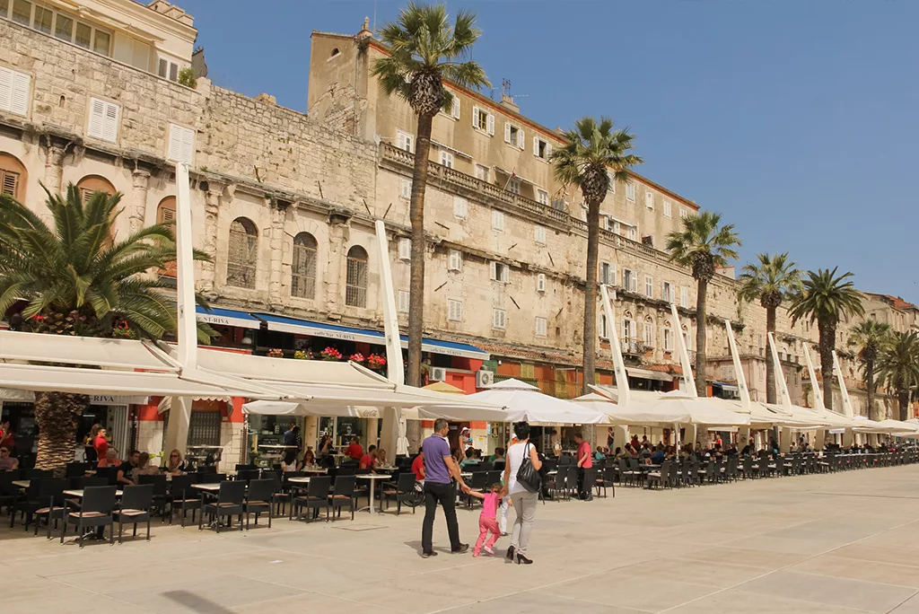 Arriving to Split - Dalmatia - Croatia The Riva - Split Promenade